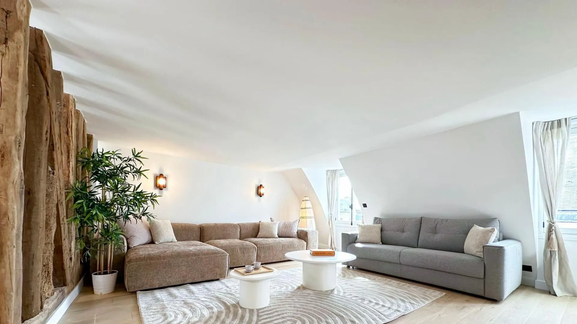 Spacious & Luxurious Apartment Paris