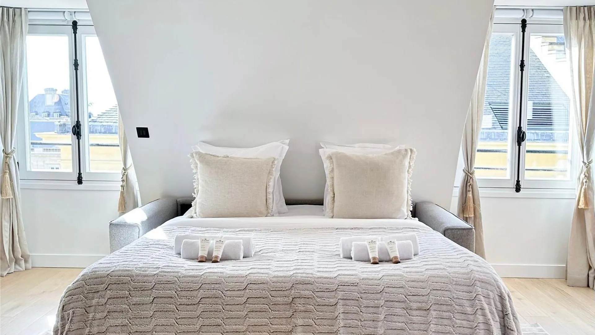 Spacious & Luxurious Апартаменты