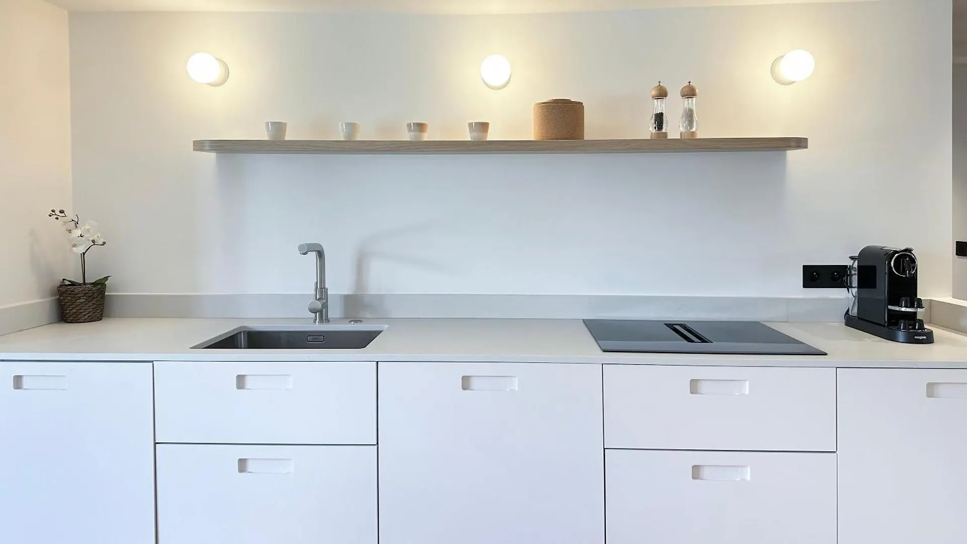 Spacious & Luxurious Apartment