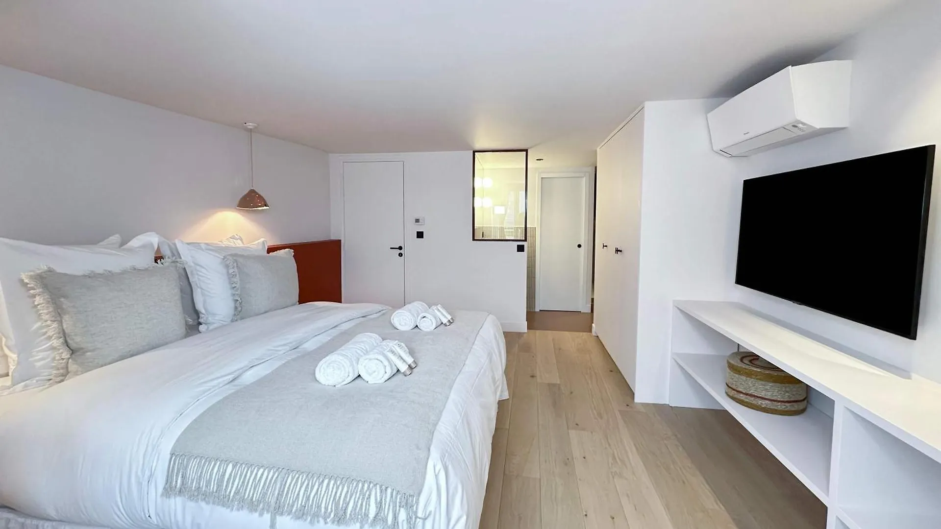 Spacious & Luxurious Париж